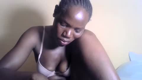 Snapshot of blacksexygal chatting on February 2, 7:14 pm SARAH online show from February 2, 7:14 pm