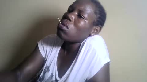 Snapshot of blacksexygal chatting on February 12, 5:26 pm SARAH online show from February 12, 5:26 pm