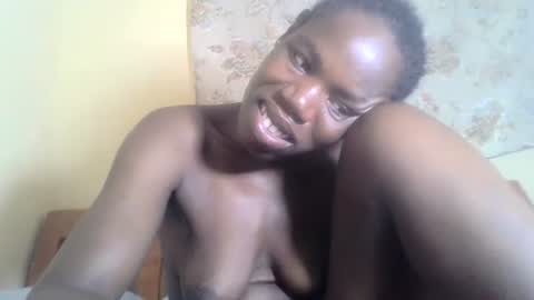 Snapshot of blacksexygal chatting on February 20, 7:08 pm SARAH online show from February 20, 7:08 pm