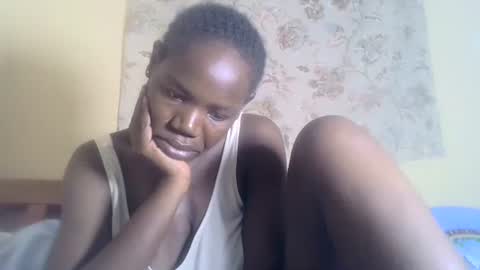 Snapshot of blacksexygal chatting on February 23, 4:02 pm SARAH online show from February 23, 4:02 pm