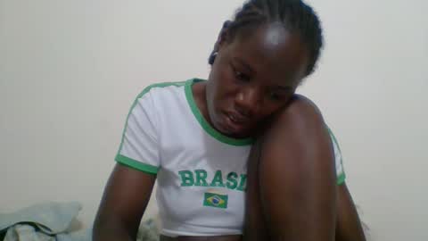 Snapshot of blacksexygal chatting on September 22, 7:49 pm SARAH online show from September 22, 7:49 pm
