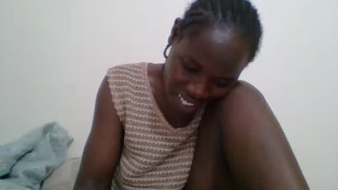 Snapshot of blacksexygal chatting on September 24, 9:12 am SARAH online show from September 24, 9:12 am