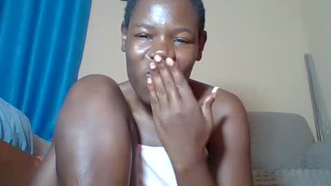Snapshot of blacksexygal chatting on July 16, 5:19 pm SARAH online show from July 16, 5:19 pm