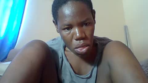 Snapshot of blacksexygal chatting on July 20, 10:39 am SARAH online show from July 20, 10:39 am