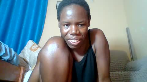 Snapshot of blacksexygal chatting on July 28, 8:01 pm SARAH online show from July 28, 8:01 pm