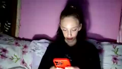 Snapshot of blacky_berry chatting on July 1, 9:03 pm Ivy online show from July 1, 9:03 pm