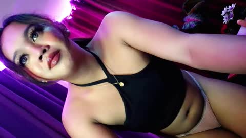 sweetyluna online show from May 16, 7:56 pm