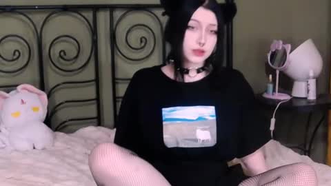 blacky_tea online show from September 21, 12:01 am