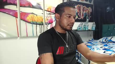 Snapshot of blade_foxx chatting on December 12, 4:26 am Richard online show from December 12, 4:26 am