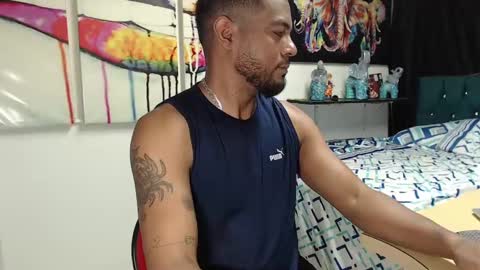 Snapshot of blade_foxx chatting on December 27, 11:10 pm Richard online show from December 27, 11:10 pm