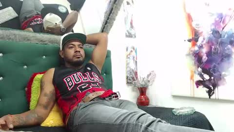 Snapshot of blade_foxx chatting on January 5, 9:03 pm Richard online show from January 5, 9:03 pm