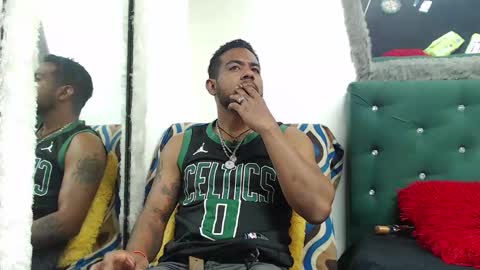 Snapshot of blade_foxx chatting on January 7, 2:53 am Richard online show from January 7, 2:53 am