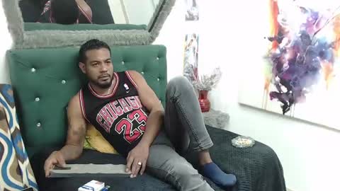 Snapshot of blade_foxx chatting on January 10, 7:57 am Richard online show from January 10, 7:57 am