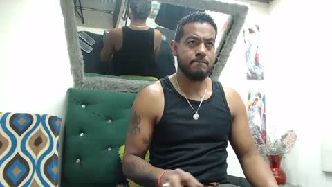 Snapshot of blade_foxx chatting on January 11, 6:24 am Richard online show from January 11, 6:24 am