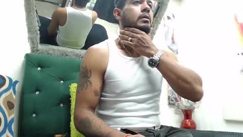 Snapshot of blade_foxx chatting on January 15, 5:08 am Richard online show from January 15, 5:08 am