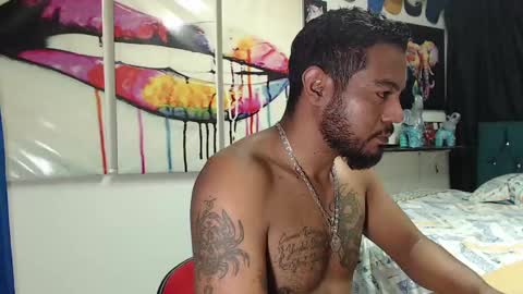 Snapshot of blade_foxx chatting on January 18, 8:41 am Richard online show from January 18, 8:41 am