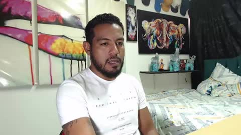 Snapshot of blade_foxx chatting on January 18, 11:43 am Richard online show from January 18, 11:43 am