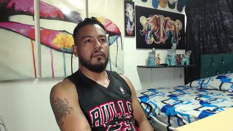 Snapshot of blade_foxx chatting on January 28, 12:54 pm Richard online show from January 28, 12:54 pm