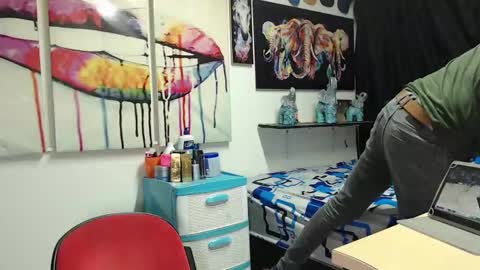 Snapshot of blade_foxx chatting on February 6, 3:06 am Richard online show from February 6, 3:06 am