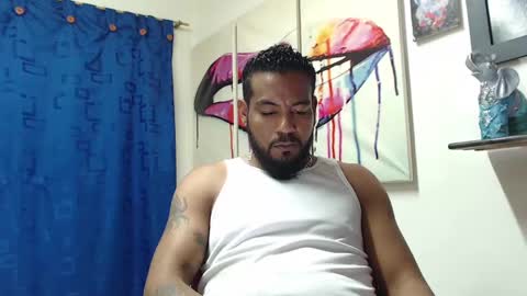 Snapshot of blade_foxx chatting on February 17, 7:31 pm Richard online show from February 17, 7:31 pm