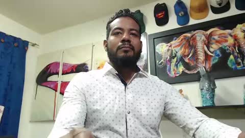 Snapshot of blade_foxx chatting on February 20, 5:44 am Richard online show from February 20, 5:44 am