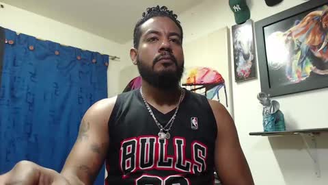 Snapshot of blade_foxx chatting on February 25, 3:05 pm Richard online show from February 25, 3:05 pm