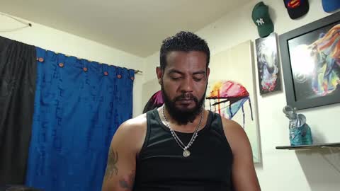 Snapshot of blade_foxx chatting on March 1, 2:04 am Richard online show from March 1, 2:04 am