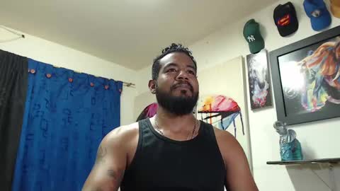 Snapshot of blade_foxx chatting on March 1, 8:13 am Richard online show from March 1, 8:13 am