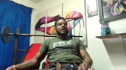 Snapshot of blade_foxx chatting on March 12, 1:51 pm Richard online show from March 12, 1:51 pm