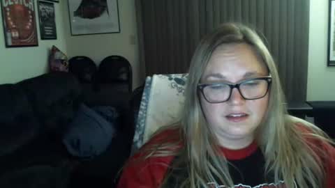 Snapshot of bladesizzo3111 chatting on November 30, 9:02 am bladesizzo3111 online show from November 30, 9:02 am