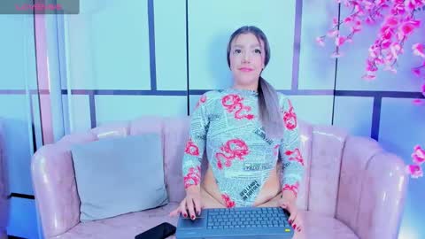 blairjones_ online show from September 26, 12:53 pm