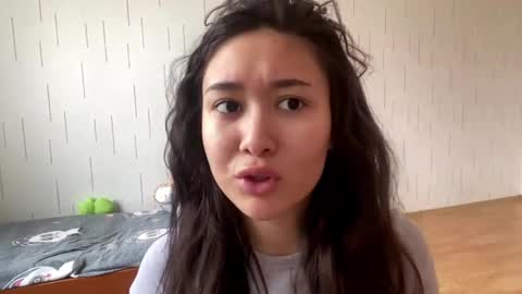 Mila online show from April 5, 6:10 am