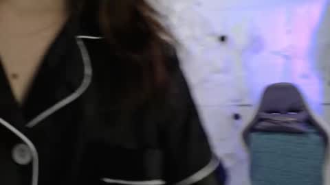   online show from October 15, 1:55 pm