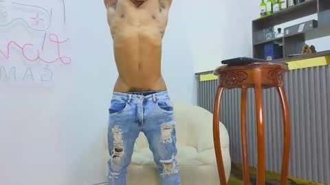 Snapshot of blake_culhane chatting on December 16, 2:00 pm BLACKE online show from December 16, 2:00 pm