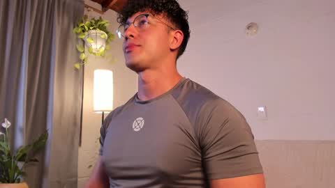 Snapshot of blake_levi chatting on January 23, 2:23 am Blake Levi Independent Model online show from January 23, 2:23 am