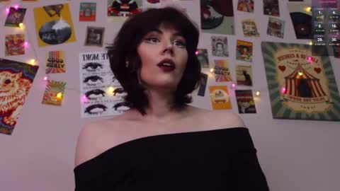 Britney online show from April 1, 1:01 pm