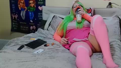 Blakely Morningstar   online show from February 13, 1:45 am