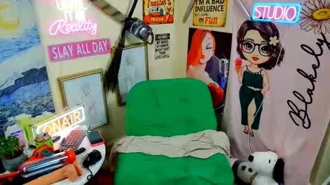 Blakely Morningstar   online show from April 16, 8:04 am