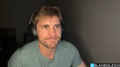Snapshot of blakemiles2 chatting on June 23, 2:31 am Blake Miles online show from June 23, 2:31 am