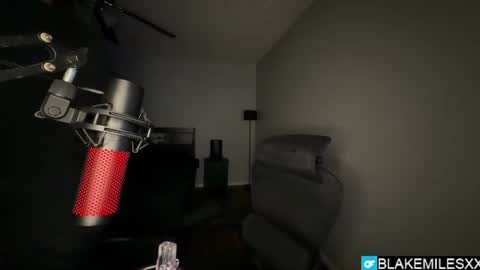 Snapshot of blakemiles2 chatting on July 7, 2:36 am Blake Miles online show from July 7, 2:36 am