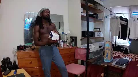 Snapshot of blaqjay chatting on February 22, 7:45 pm BlaqJay online show from February 22, 7:45 pm