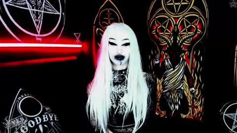   online show from March 5, 4:25 pm