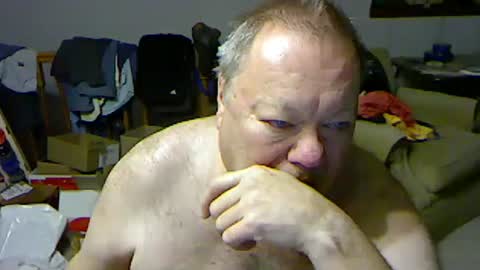 Snapshot of blemon32 chatting on December 30, 1:14 pm Bob online show from December 30, 1:14 pm
