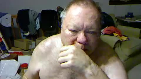 Snapshot of blemon32 chatting on January 1, 12:55 pm Bob online show from January 1, 12:55 pm