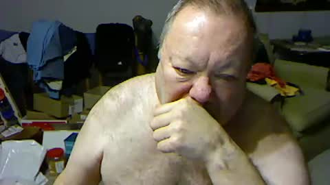 Snapshot of blemon32 chatting on January 13, 12:24 pm Bob online show from January 13, 12:24 pm