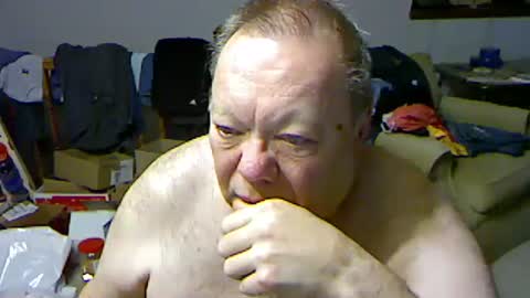 Snapshot of blemon32 chatting on January 20, 11:56 am Bob online show from January 20, 11:56 am