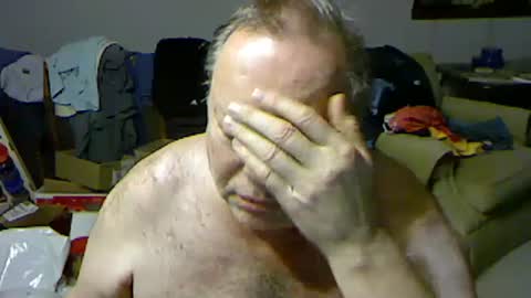 Snapshot of blemon32 chatting on February 14, 3:00 am Bob online show from February 14, 3:00 am