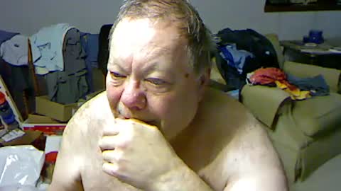 Snapshot of blemon32 chatting on February 14, 1:29 pm Bob online show from February 14, 1:29 pm