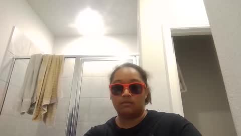 Snapshot of blessica_eddieluv6996 chatting on February 9, 5:55 am BLESSICA EDDIE LOVE online show from February 9, 5:55 am