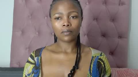 Snapshot of blissbaetrue chatting on October 22, 9:31 am BlissbaeTRUE online show from October 22, 9:31 am